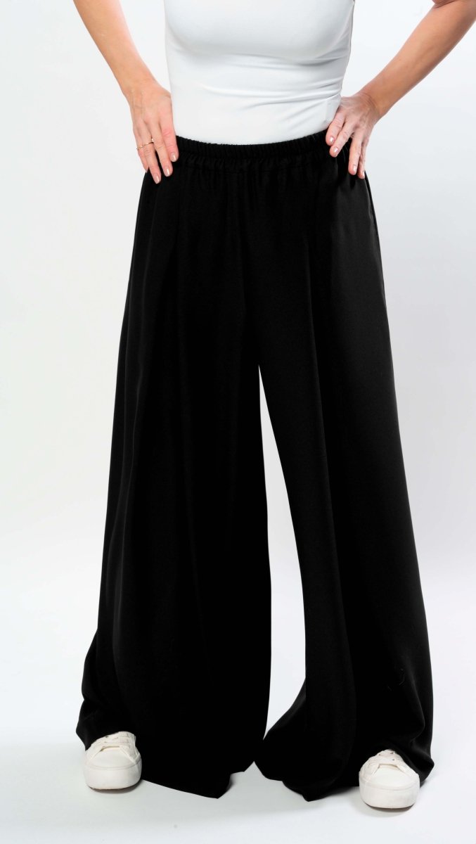 Extra Wide - Leg Trousers "BEAA x SFINKSA" Black - BeaA - Be At Home with Yourself - Wide Trousers
