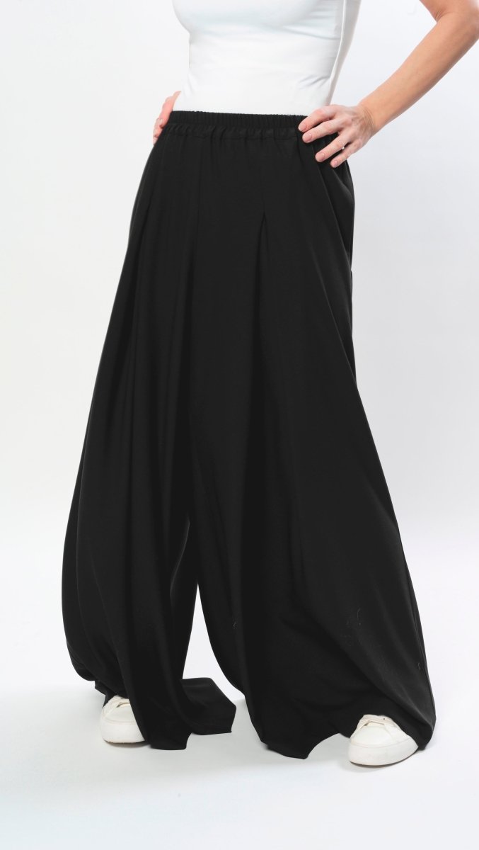 Extra Wide - Leg Trousers "BEAA x SFINKSA" Black - BeaA - Be At Home with Yourself - Wide Trousers