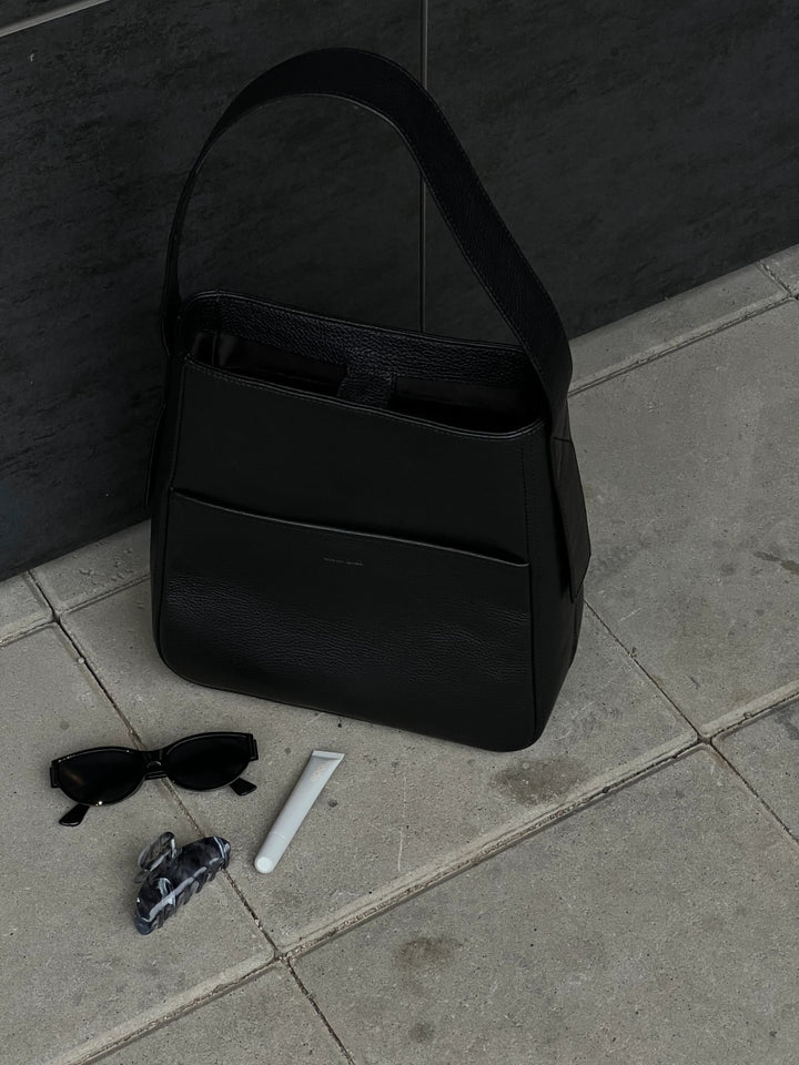 GRAINED LEATHER SHOULDER BAG - BeaA - Be At Home with Yourself - Bag