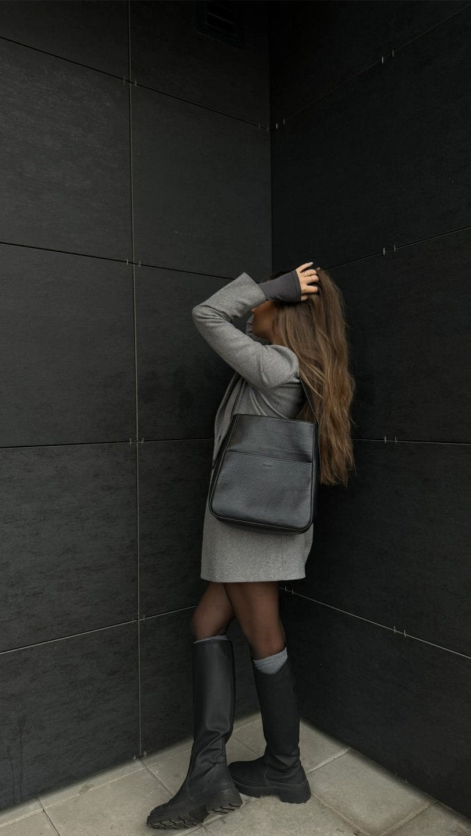 GRAINED LEATHER SHOULDER BAG - BeaA - Be At Home with Yourself - Bag