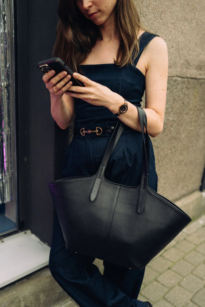 GRAINED LEATHER TOTE BAG - BeaA - Be At Home with Yourself - Bag