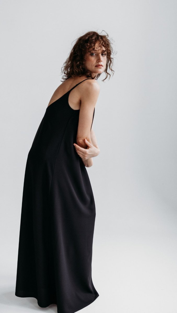 Black Open-Back Maxi Dress for Women – Handmade by BeaA