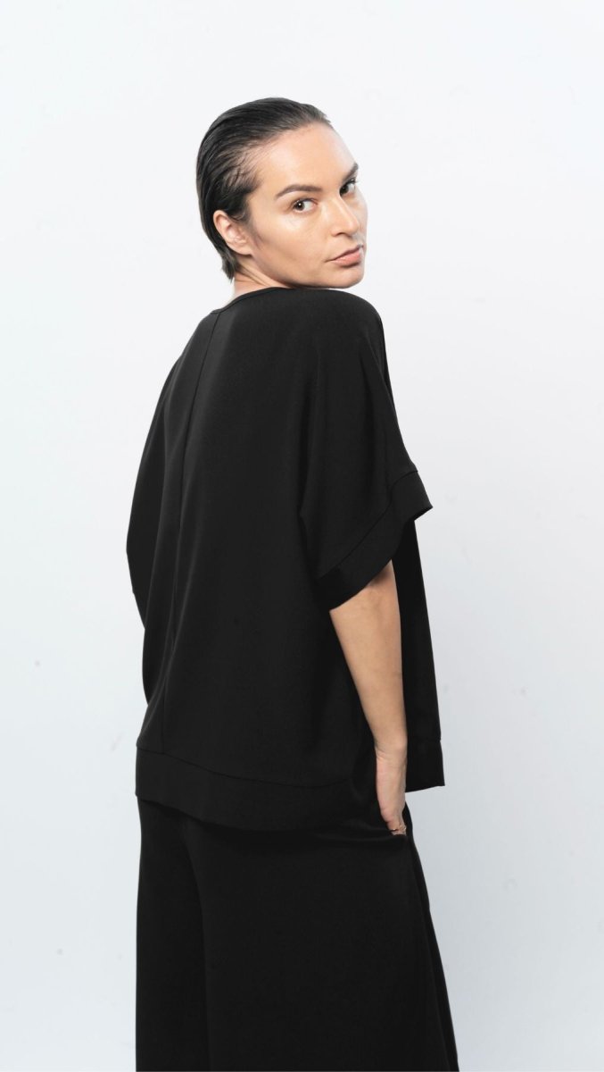 Oversized Top Black - BeaA - Be At Home with Yourself - Top