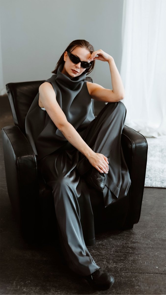 Top "BEAA x SFINKSA" Gray - BeaA - Be At Home with Yourself - Top