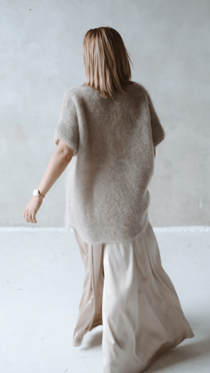 Trousers with pleats Silk Champagne - BeaA - Be At Home with Yourself - Trousers