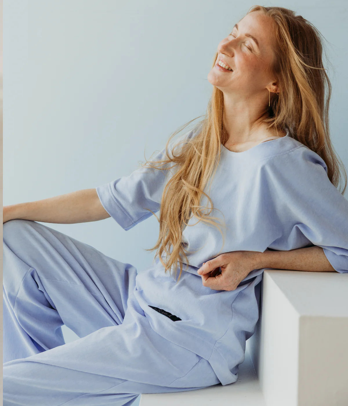 12 Best Travel Outfits for Women from BeaA