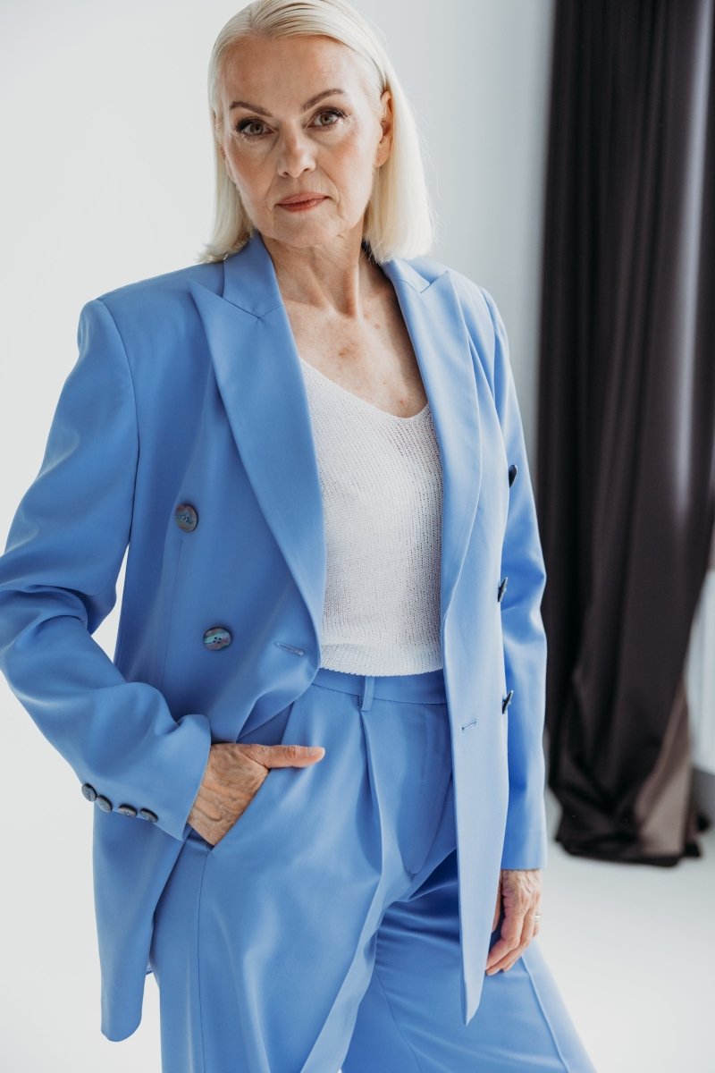 The Art of Bespoke Tailoring: Custom Trouser Suits by BeaA