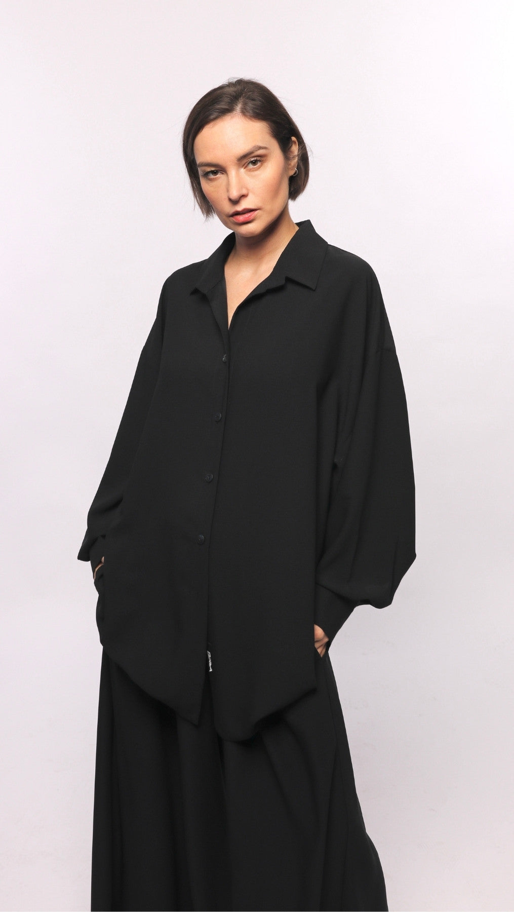 Brīva piegriezuma krekls (XL-3XL)