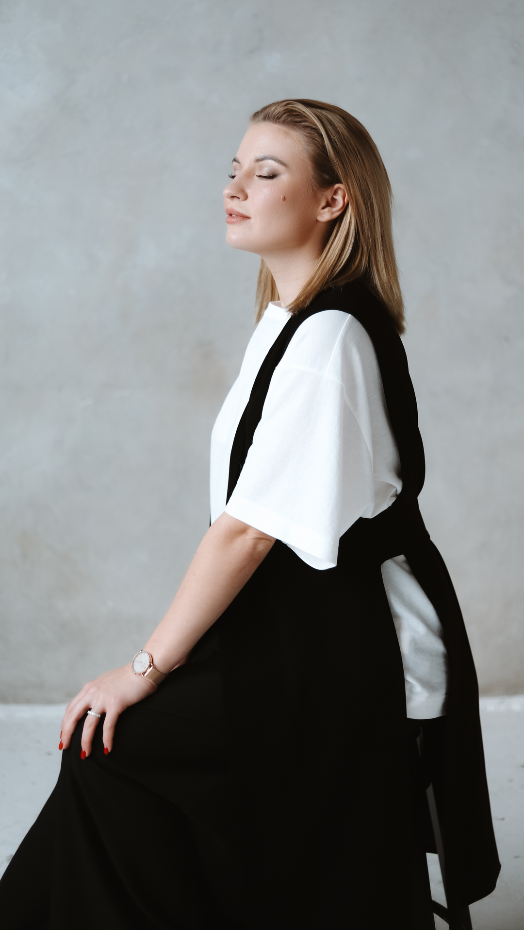 Black midi vest BeaA - Be At Home with Yourself