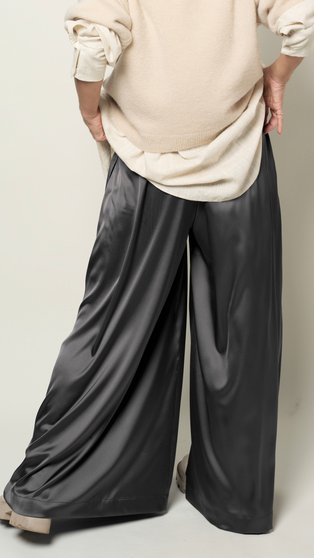 Graphite color palazzo trousers BeaA - Be At Home with Yourself