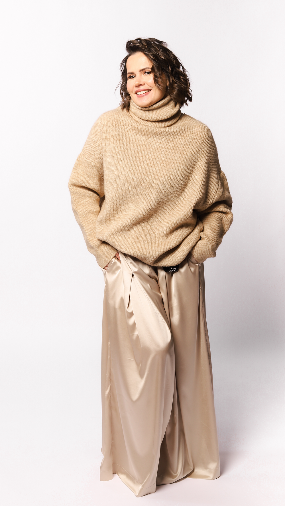 Oversized turtleneck sweater "Beige" BeaA - Be At Home with Yourself