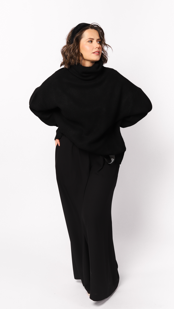 Oversized turtleneck sweater "Black" BeaA - Be At Home with Yourself