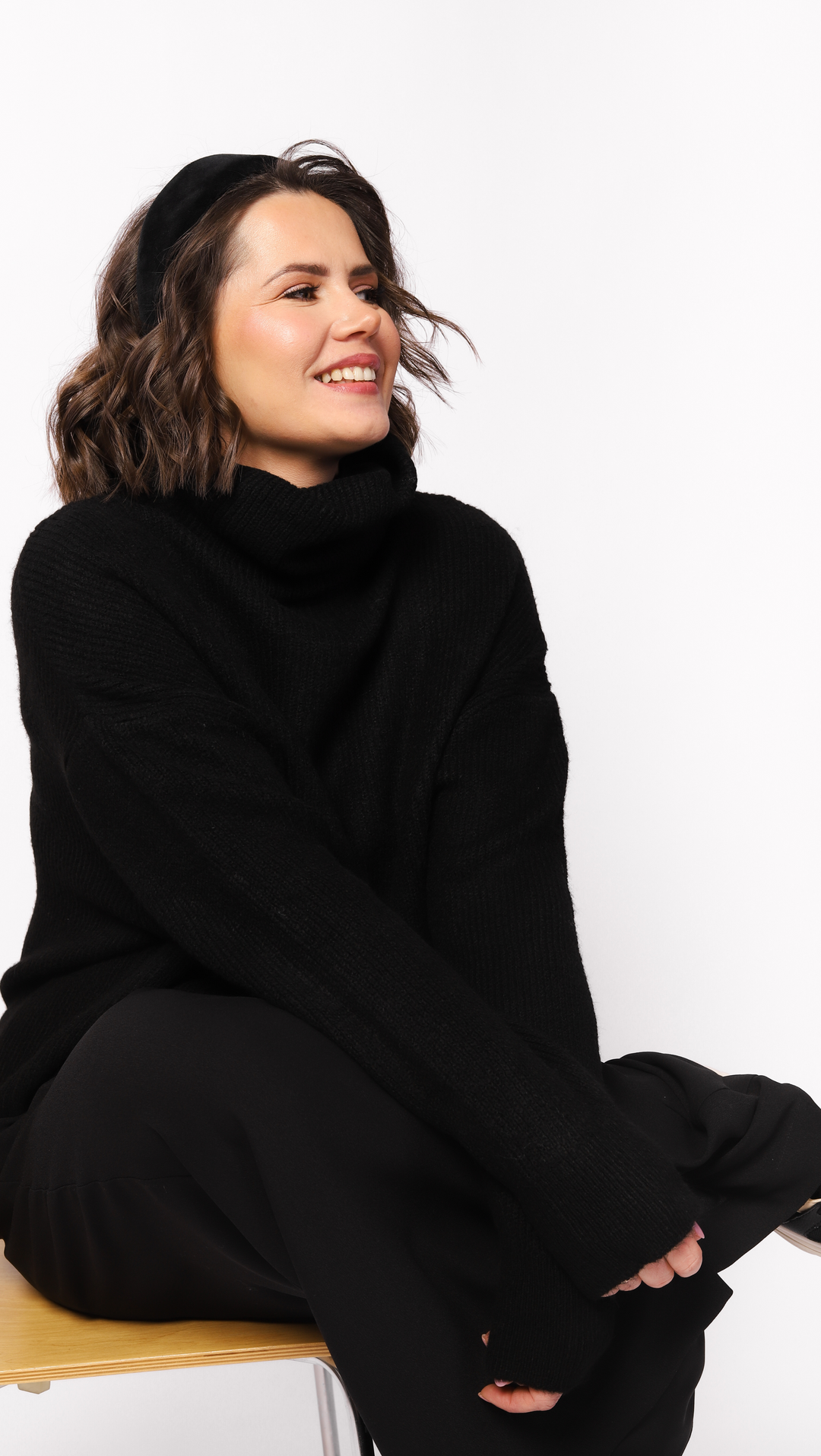 Oversized turtleneck sweater "Black" BeaA - Be At Home with Yourself