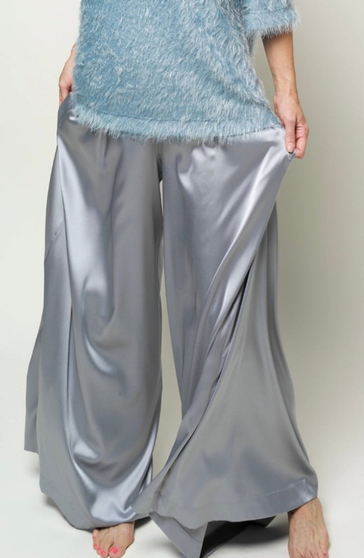 Metallic blue trousers BeaA - Be At Home with Yourself