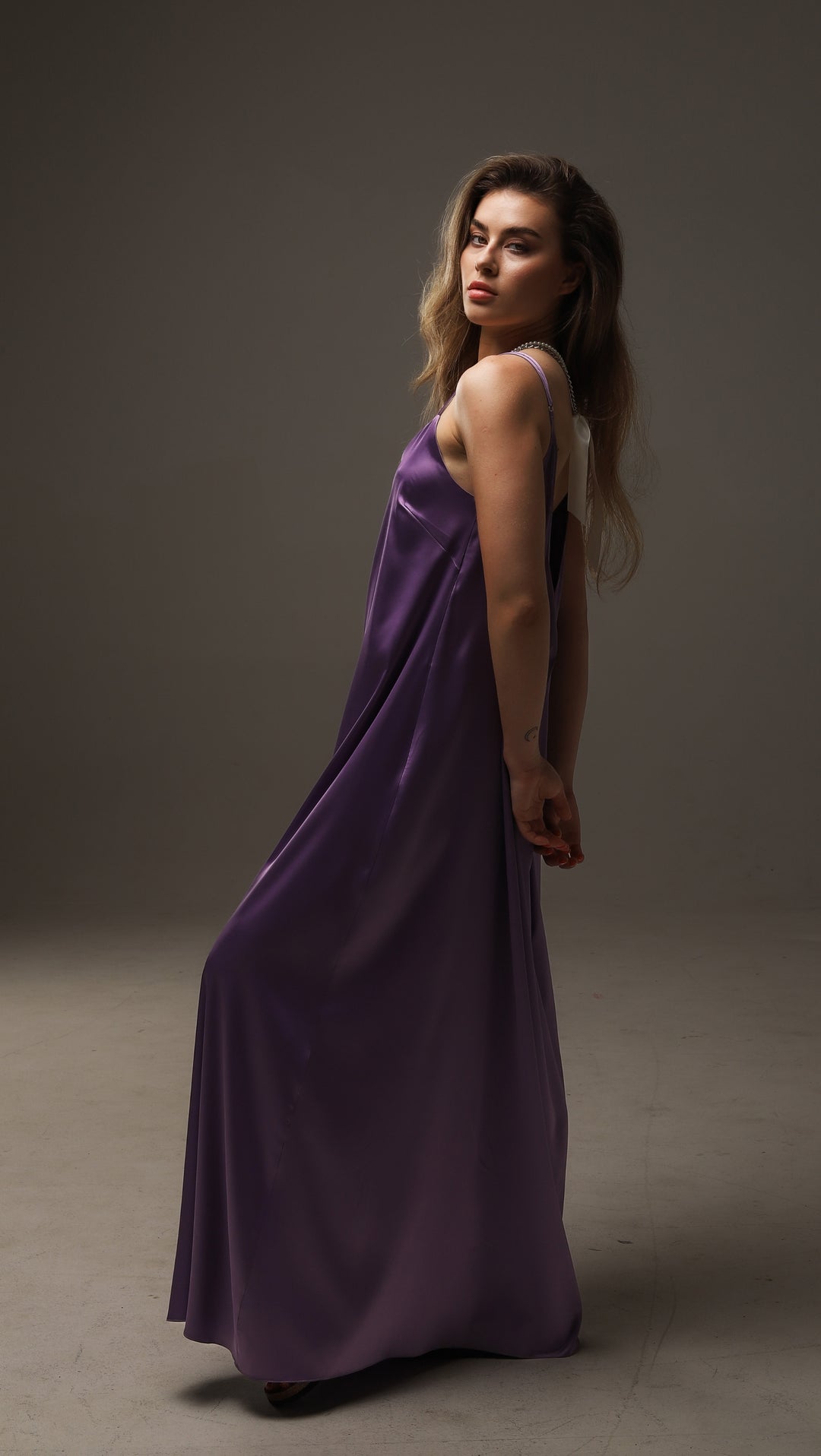 Open-back maxi dress Silk Lilac