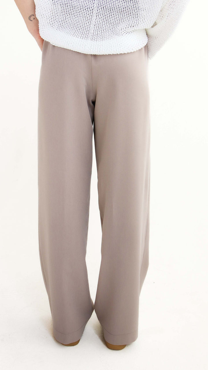 Straight-leg trousers 