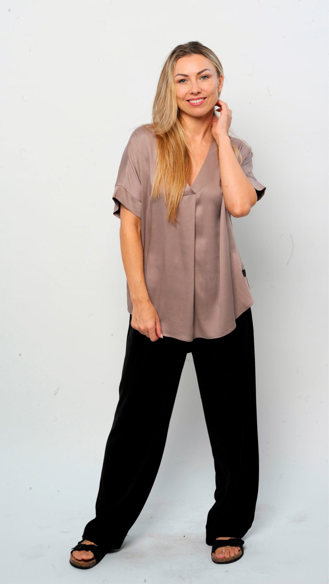 V-Neck top Pastel Brown