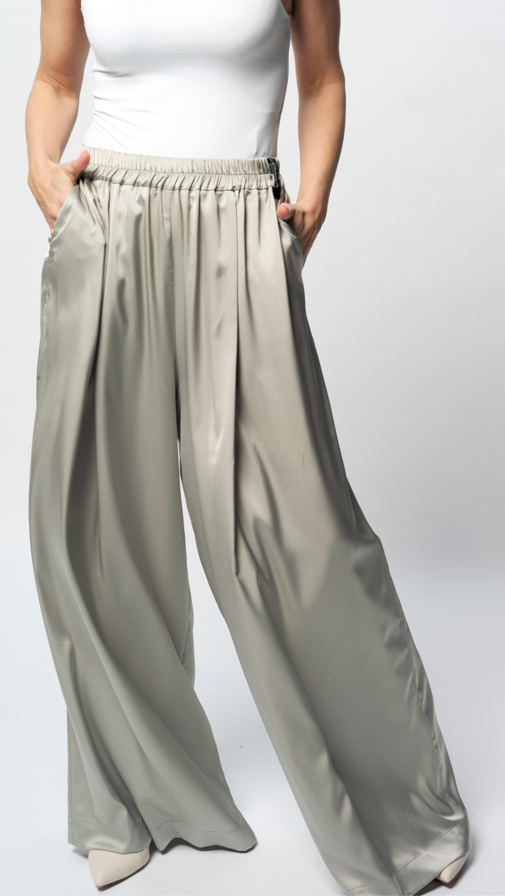 Wide-leg trousers Light Olive BeaA - Be At Home with Yourself