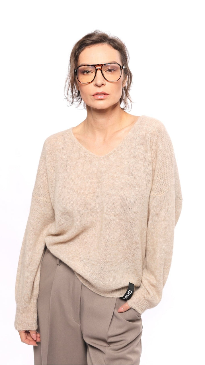 Light Alpaca sweater Beige
