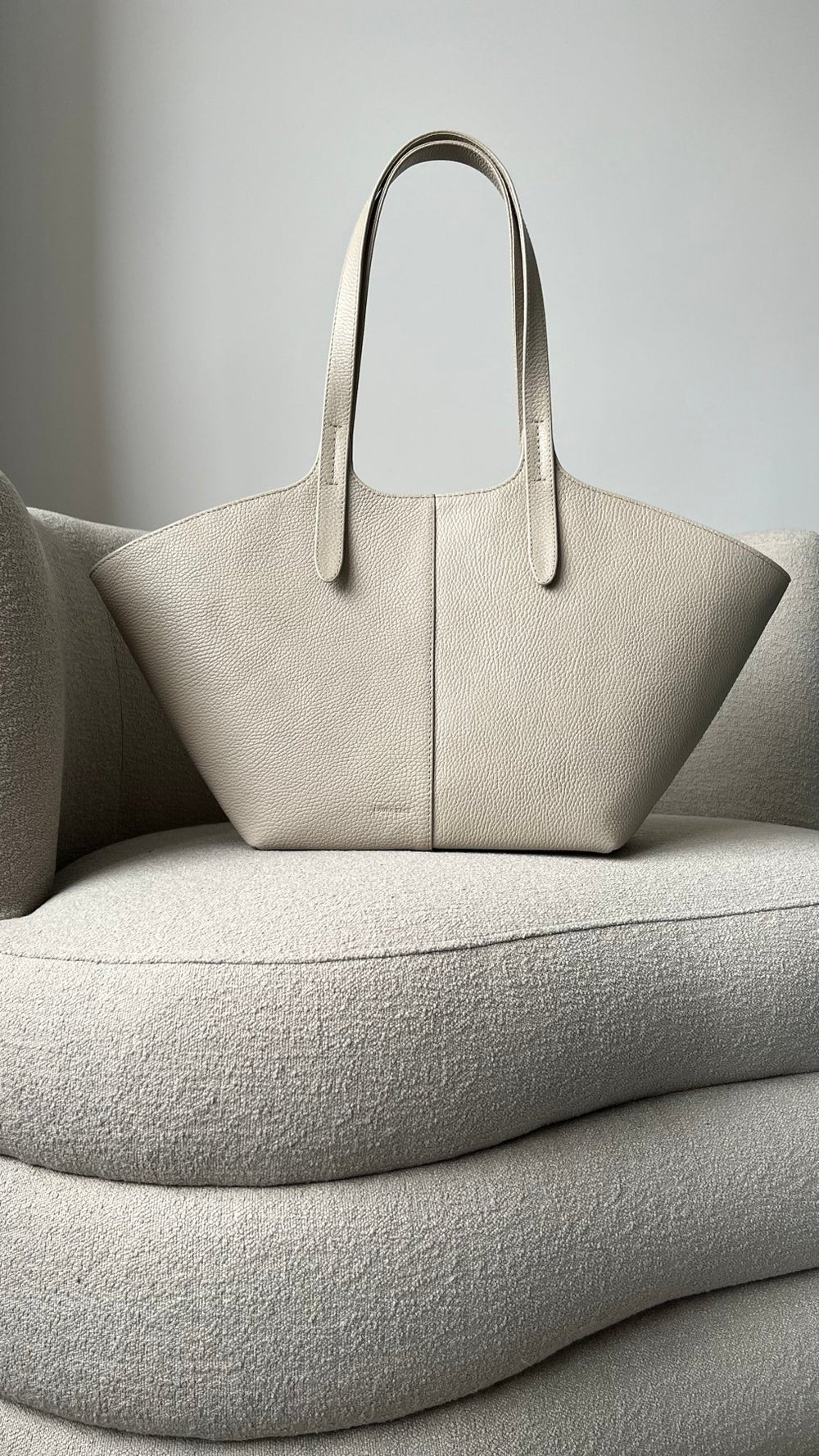 BEIGE LEATHER TOTE BAG - BeaA - Be At Home with Yourself - Bag