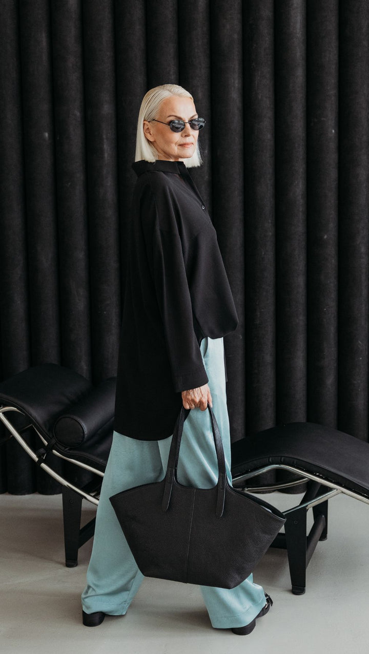 Light blouse Black