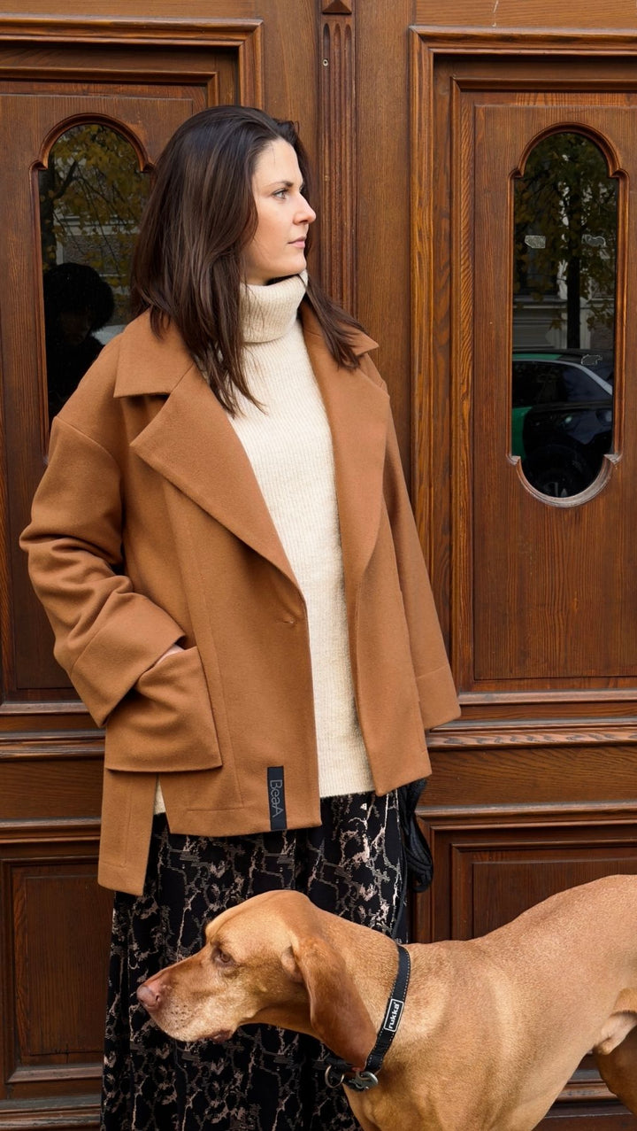 CAMEL MEETS NOIR - BeaA - Be At Home with Yourself -
