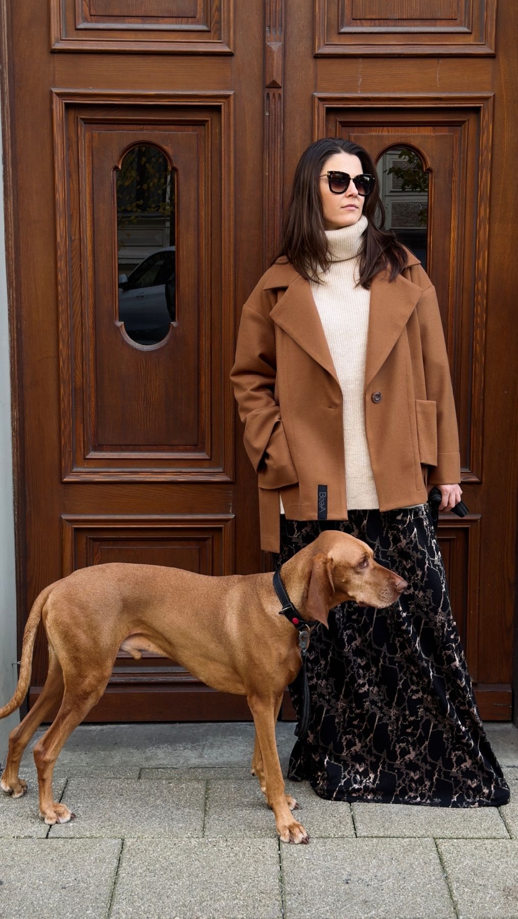 CAMEL MEETS NOIR - BeaA - Be At Home with Yourself -