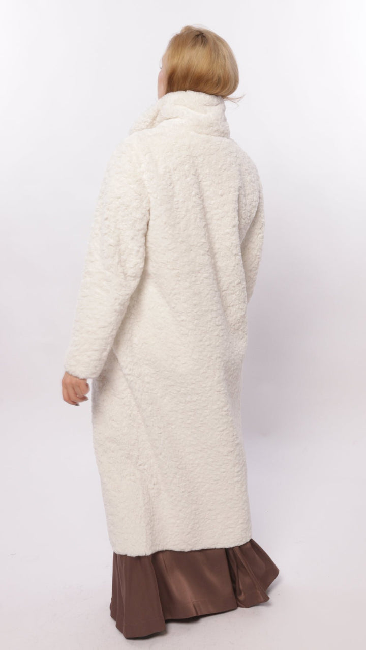 Eco - fur coat White - BeaA - Be At Home with Yourself - coat