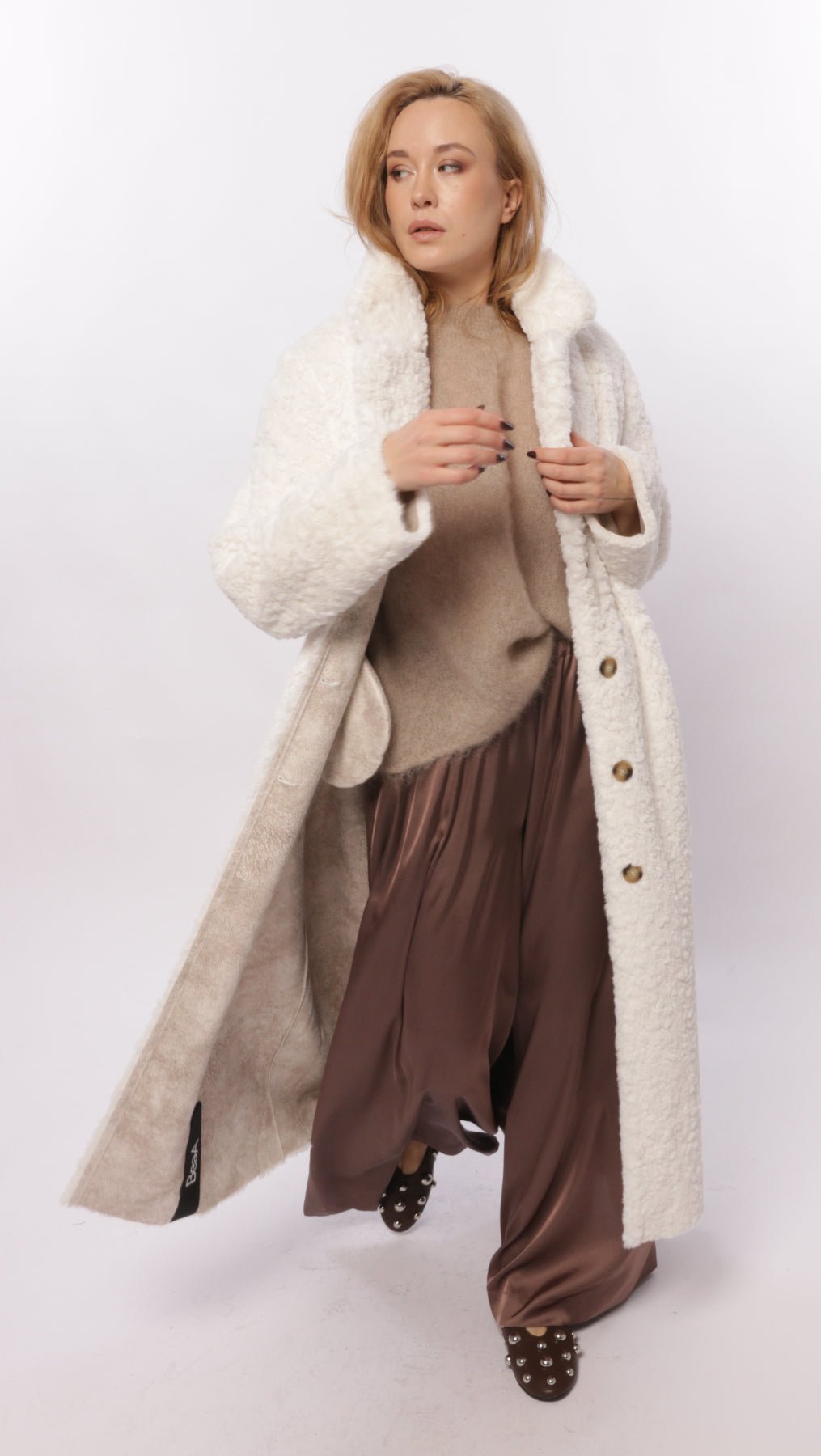 Eco - fur coat White - BeaA - Be At Home with Yourself - coat
