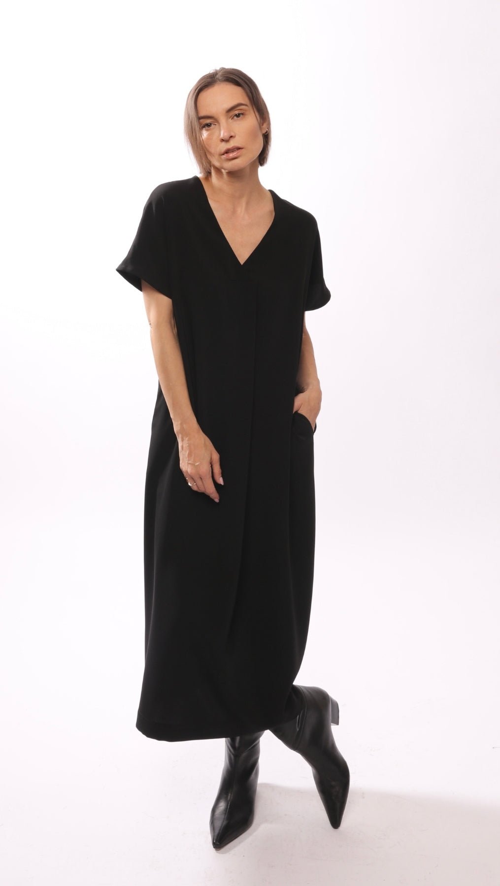 Libre dress Black - BeaA - Be At Home with Yourself - Slip Dress