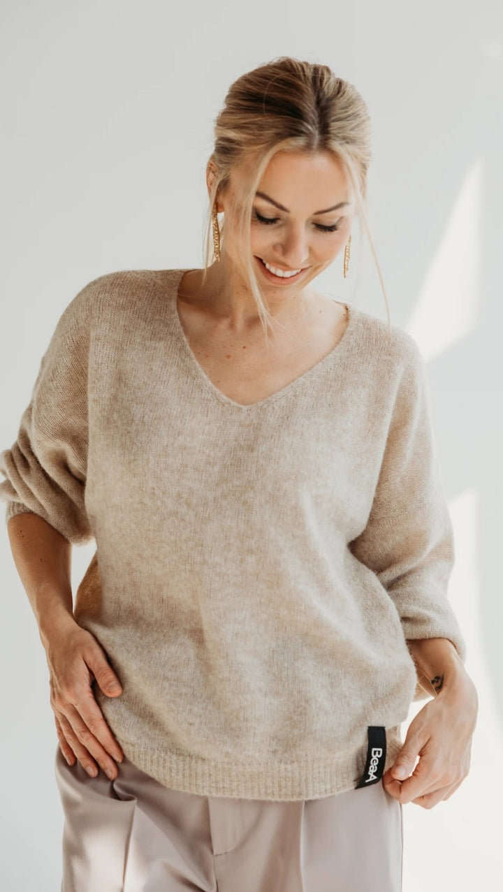 Light Alpaca sweater Beige - BeaA - Be At Home with Yourself - sweater