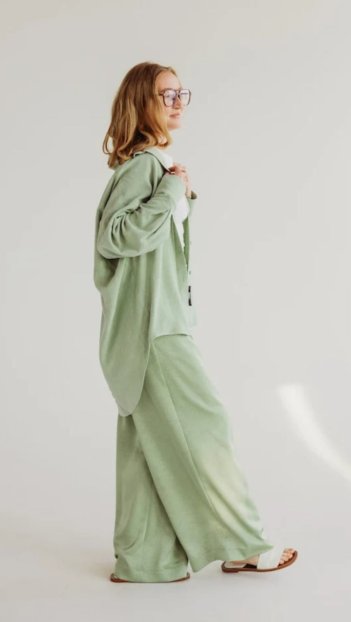 Linen shirt Green - BeaA - Be At Home with Yourself - Top