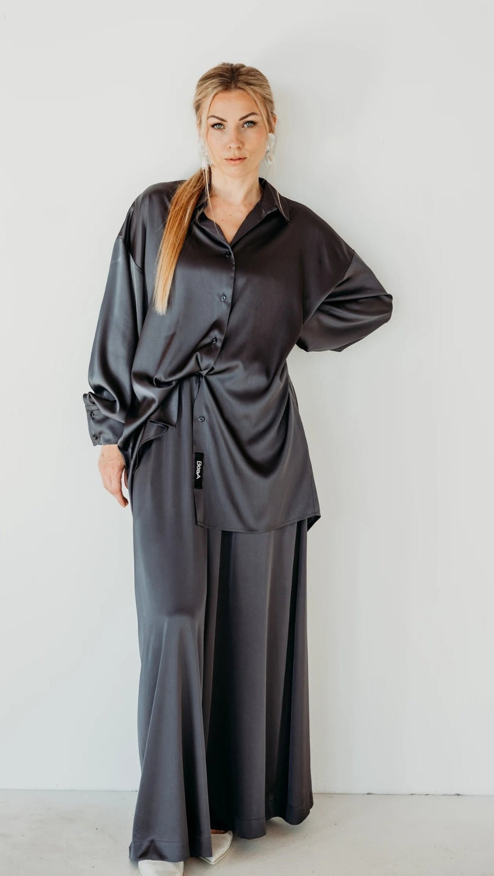 Oversized silk shirt Graphite - BeaA - Be At Home with Yourself - Top