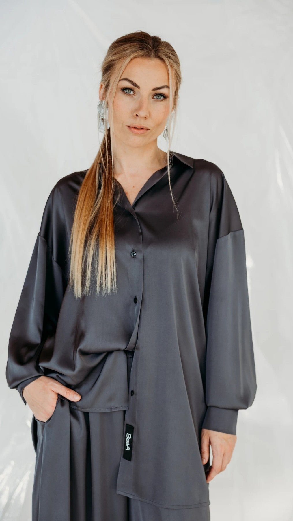 Oversized silk shirt Graphite - BeaA - Be At Home with Yourself - Top