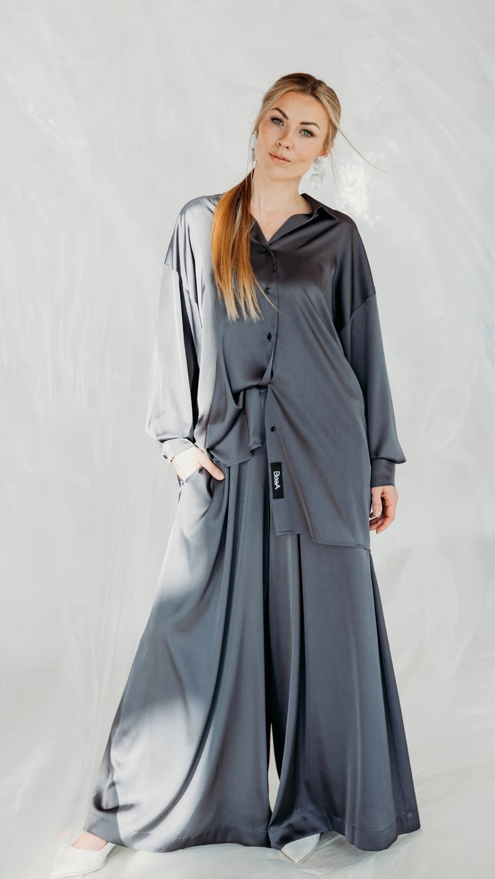 Oversized silk shirt Graphite - BeaA - Be At Home with Yourself - Top