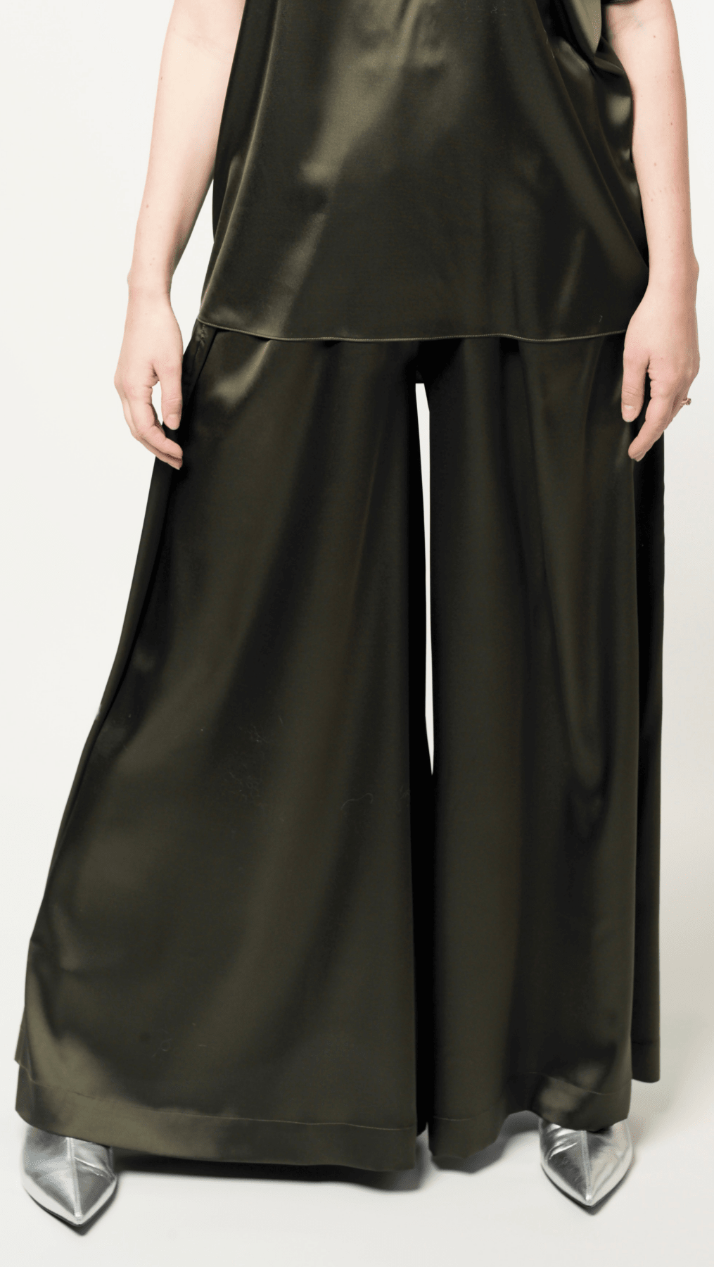 Forest green palazzo trousers BeaA - Be At Home with Yourself