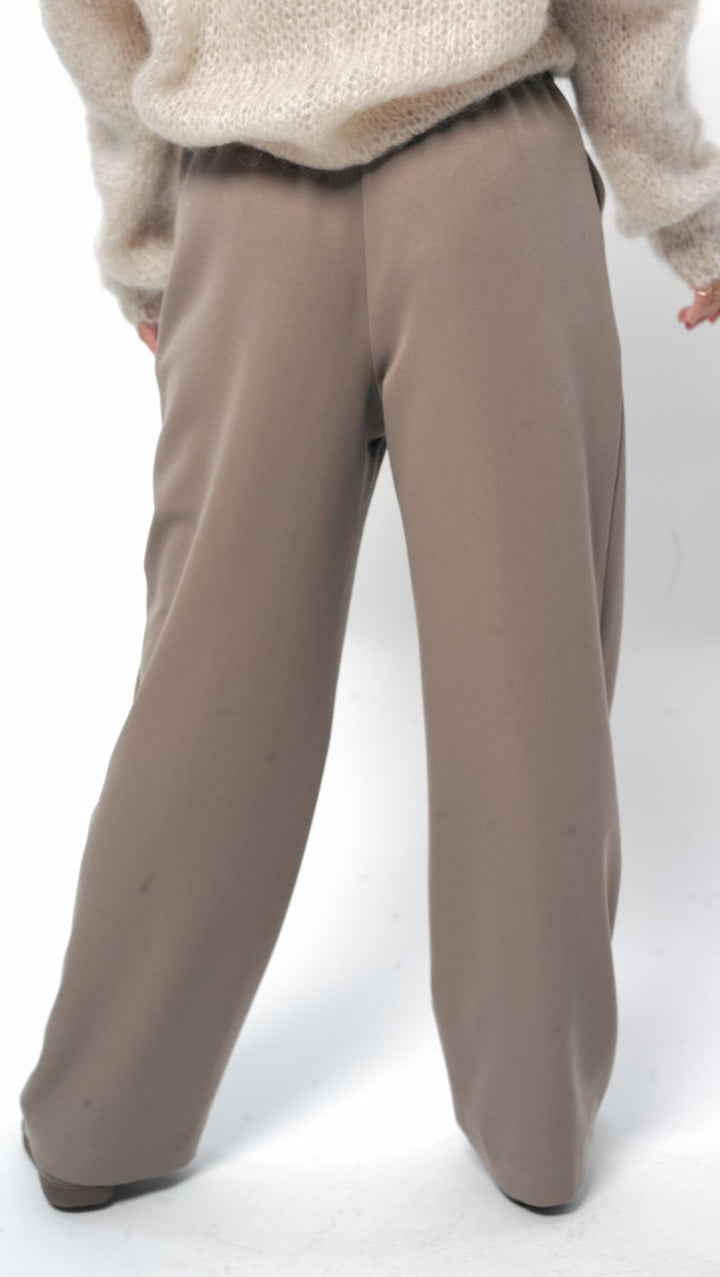 Straight-leg trousers Desert Sand