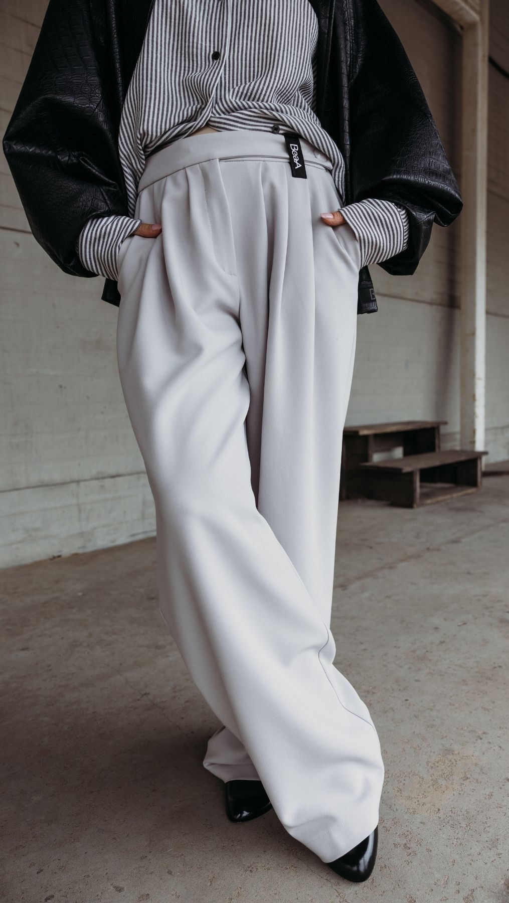 Pleated trousers Light Gray - BeaA - Be At Home with Yourself - Trousers