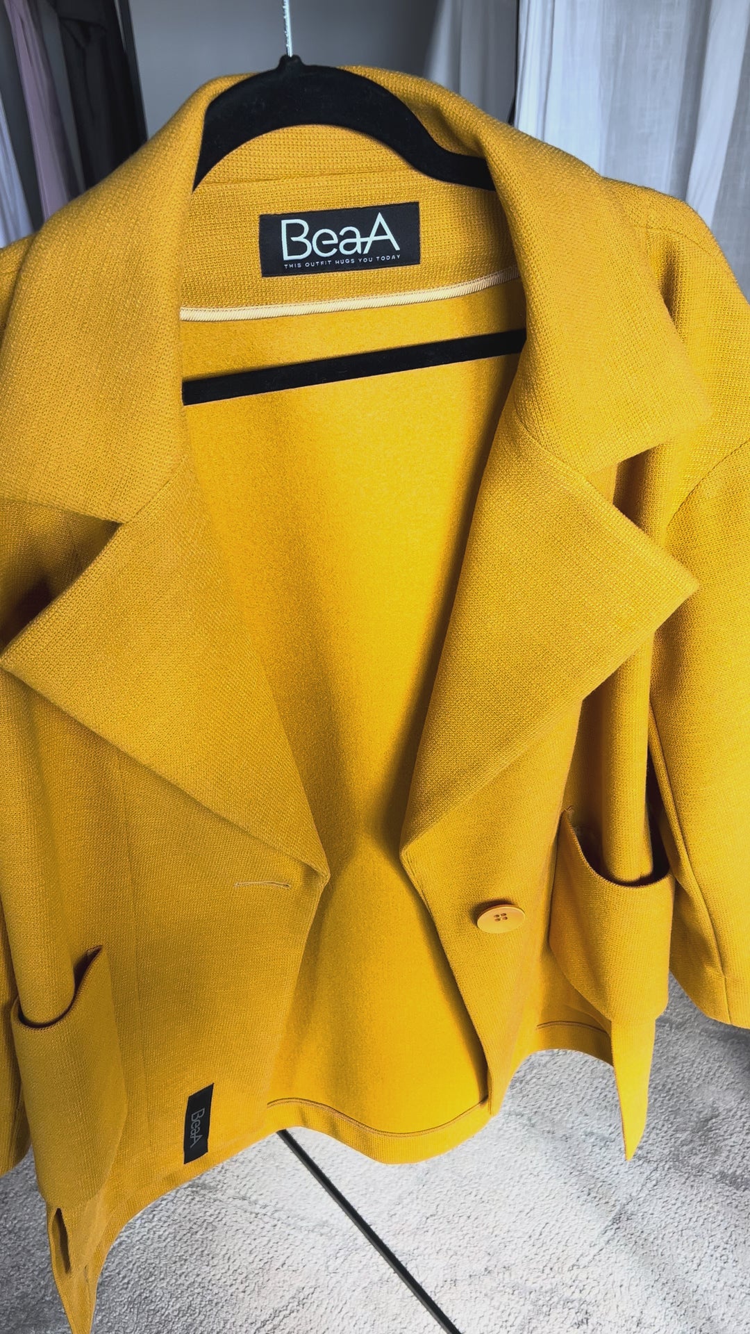 Пальто-блейзер Yellow Saffron