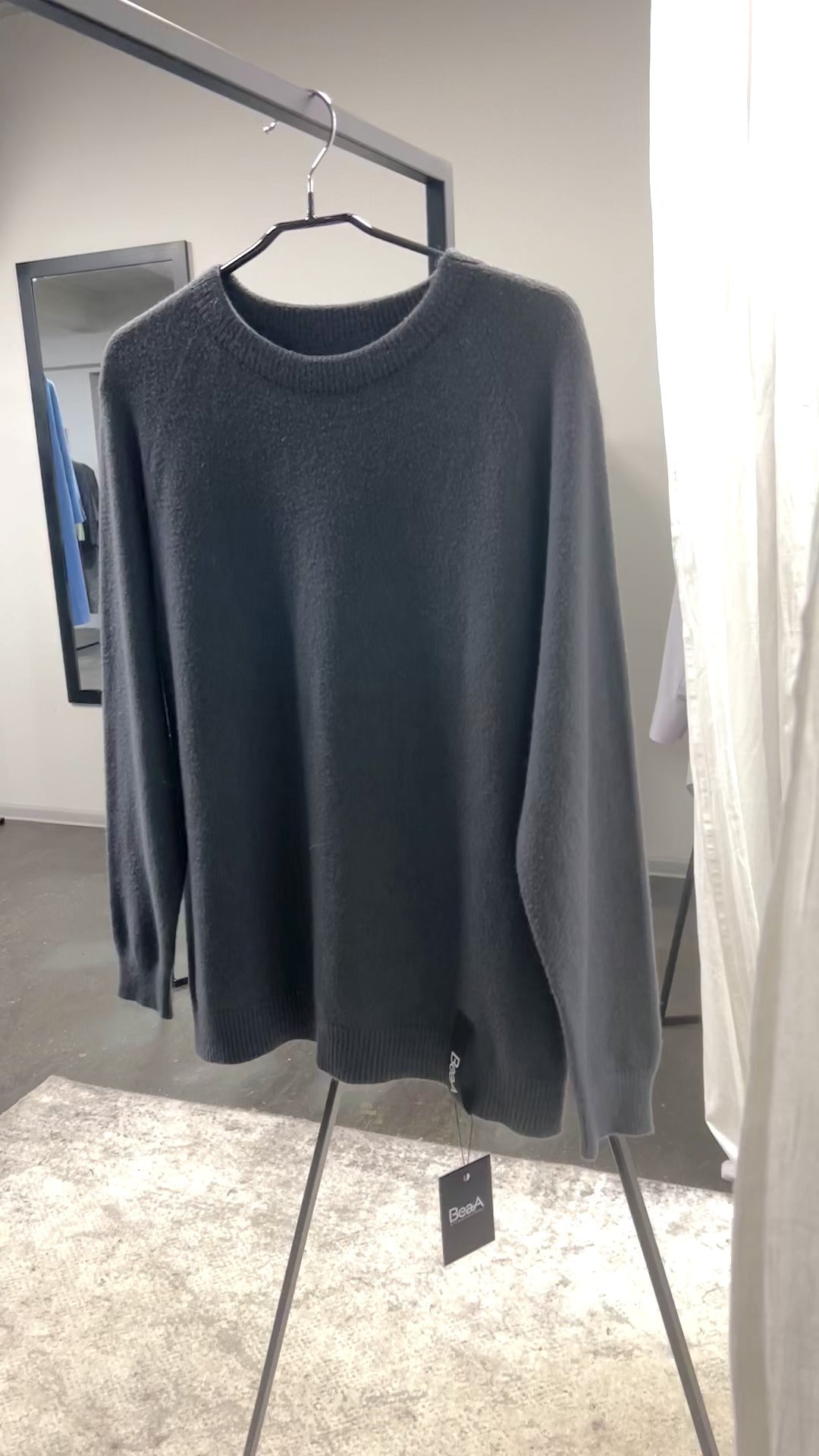 Вискозный свитер тёмно-серого цвета