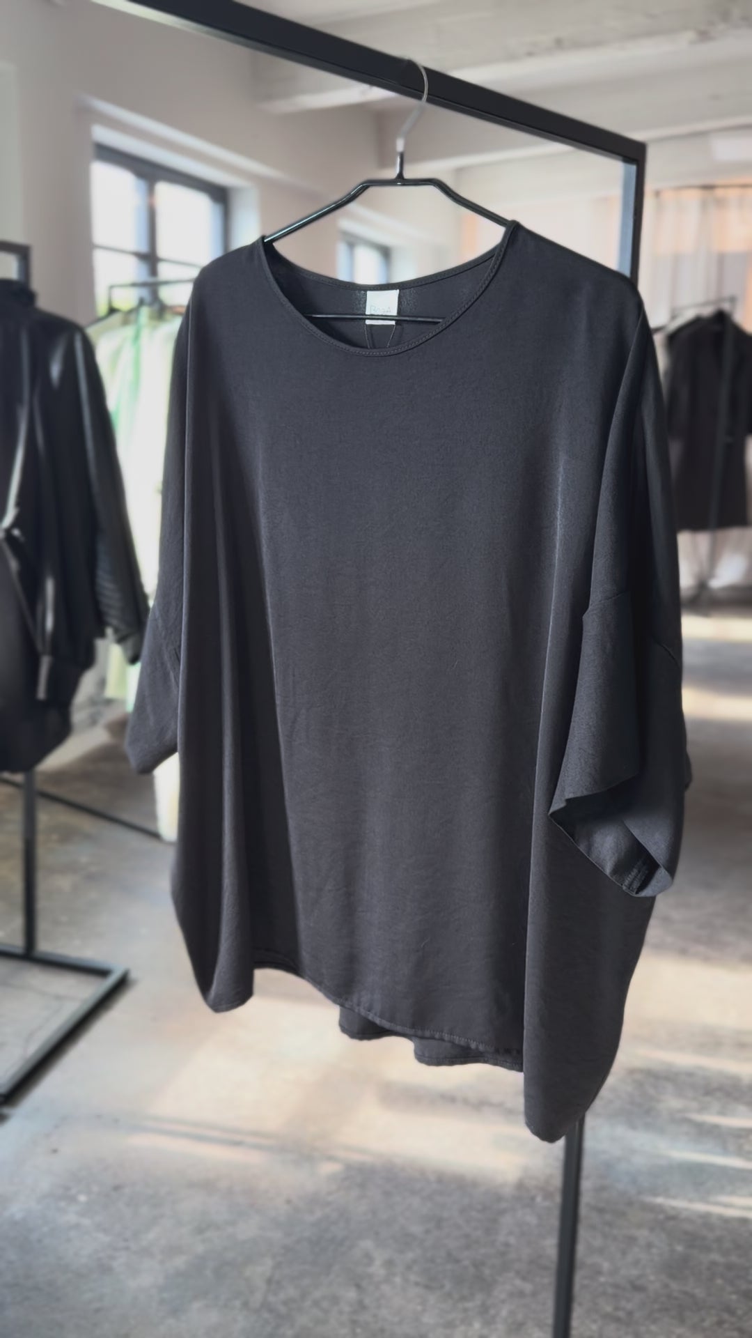 Pleat top Black or White