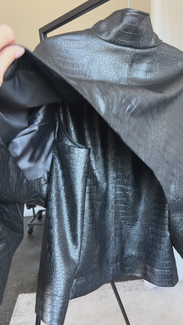 Экокожаная куртка Noir Croc