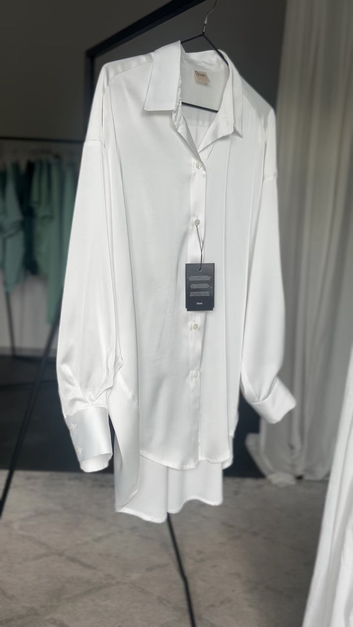 Silk shirt White