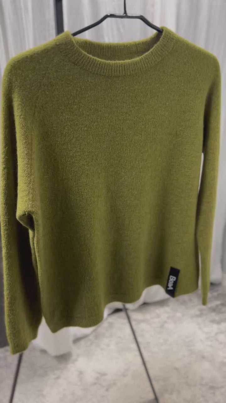 Alpakas un viskozes džemperis olīve
