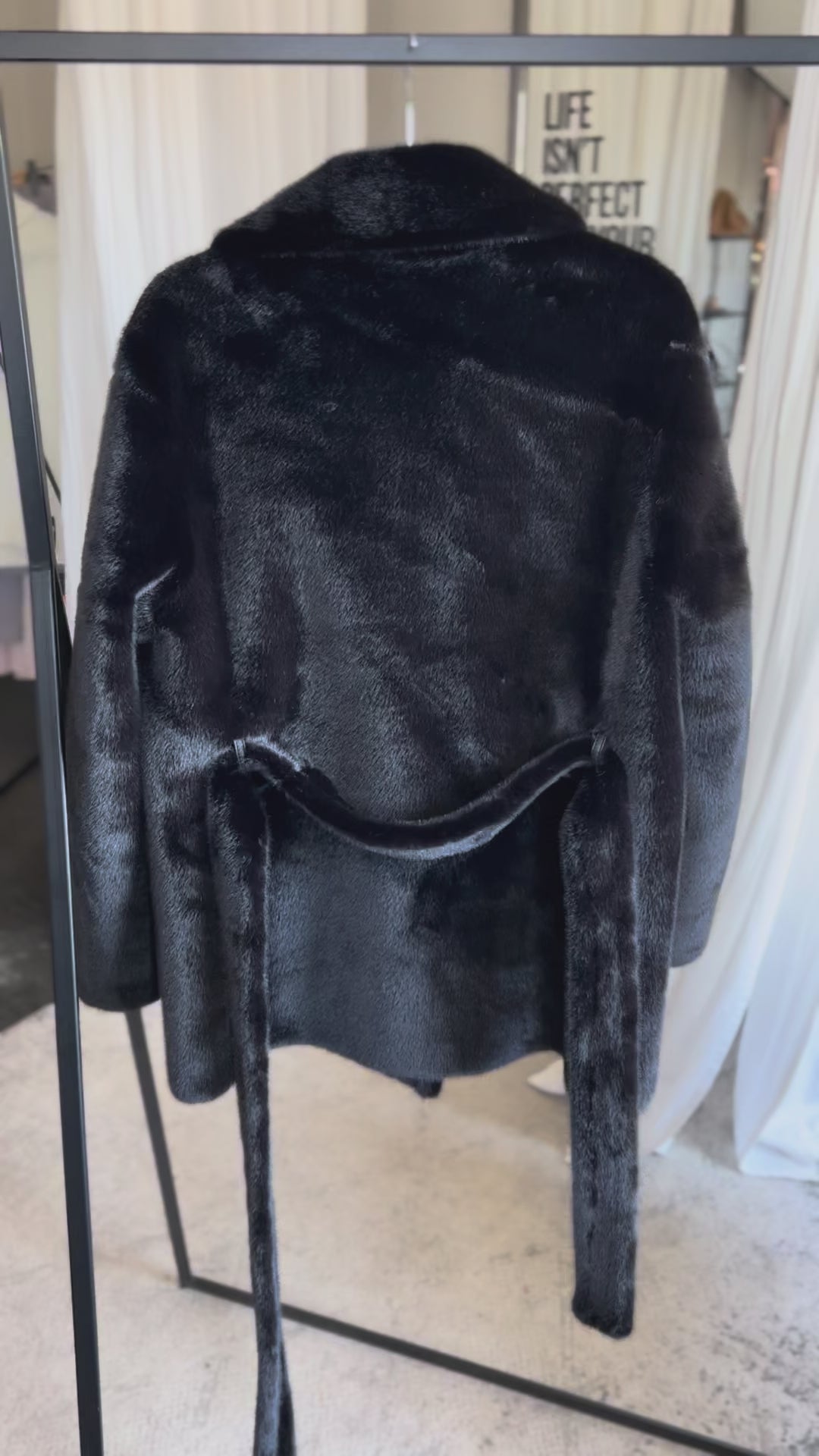 Куртка из эко-кожи/меха