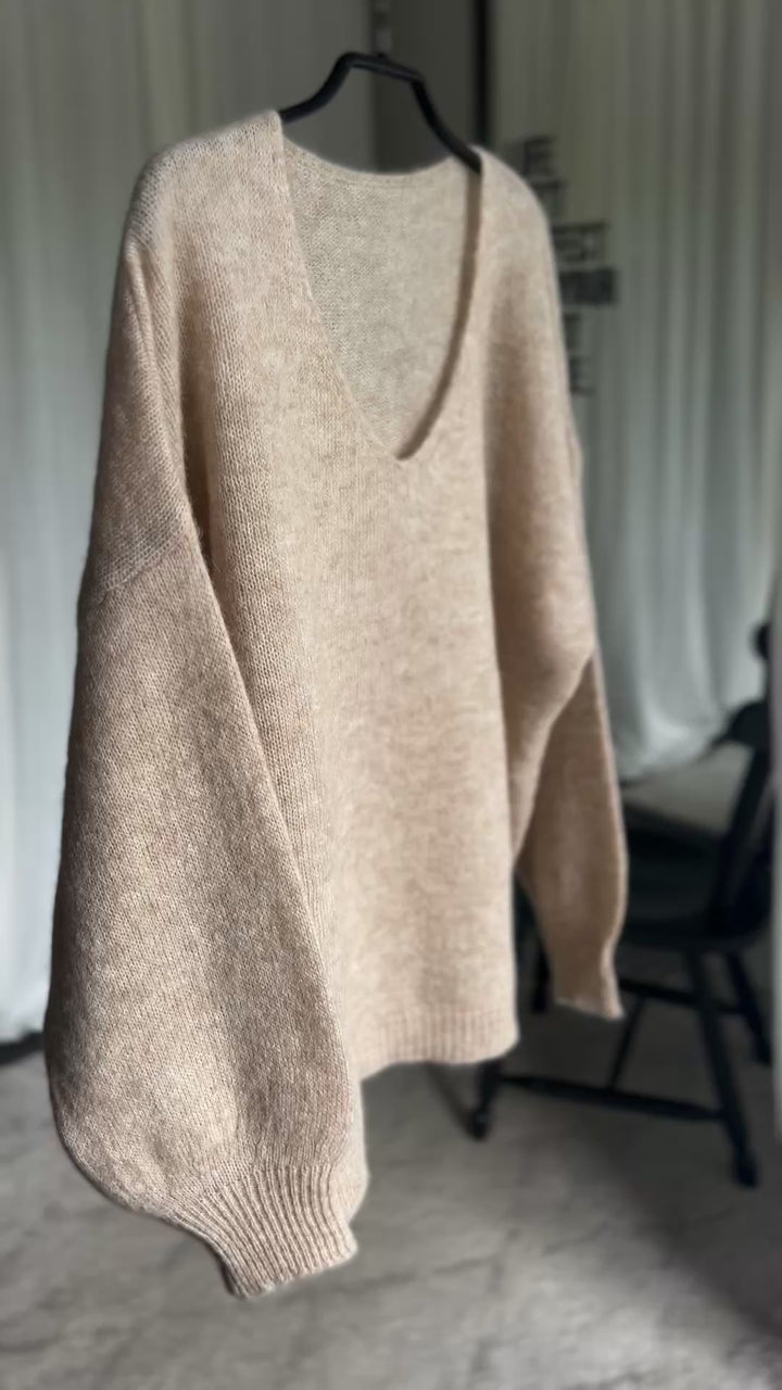 Light Alpaca sweater Beige