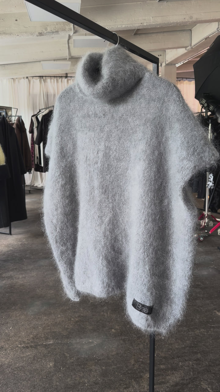 Mohair vest Grey