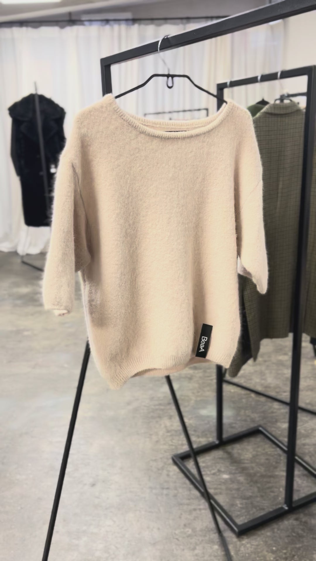 Baby Alpaca sweater Lemonade