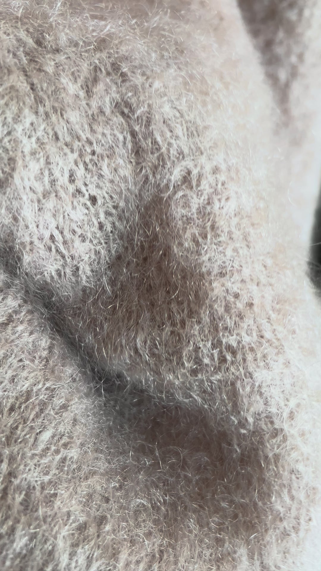 Kid mohair sweater Beige