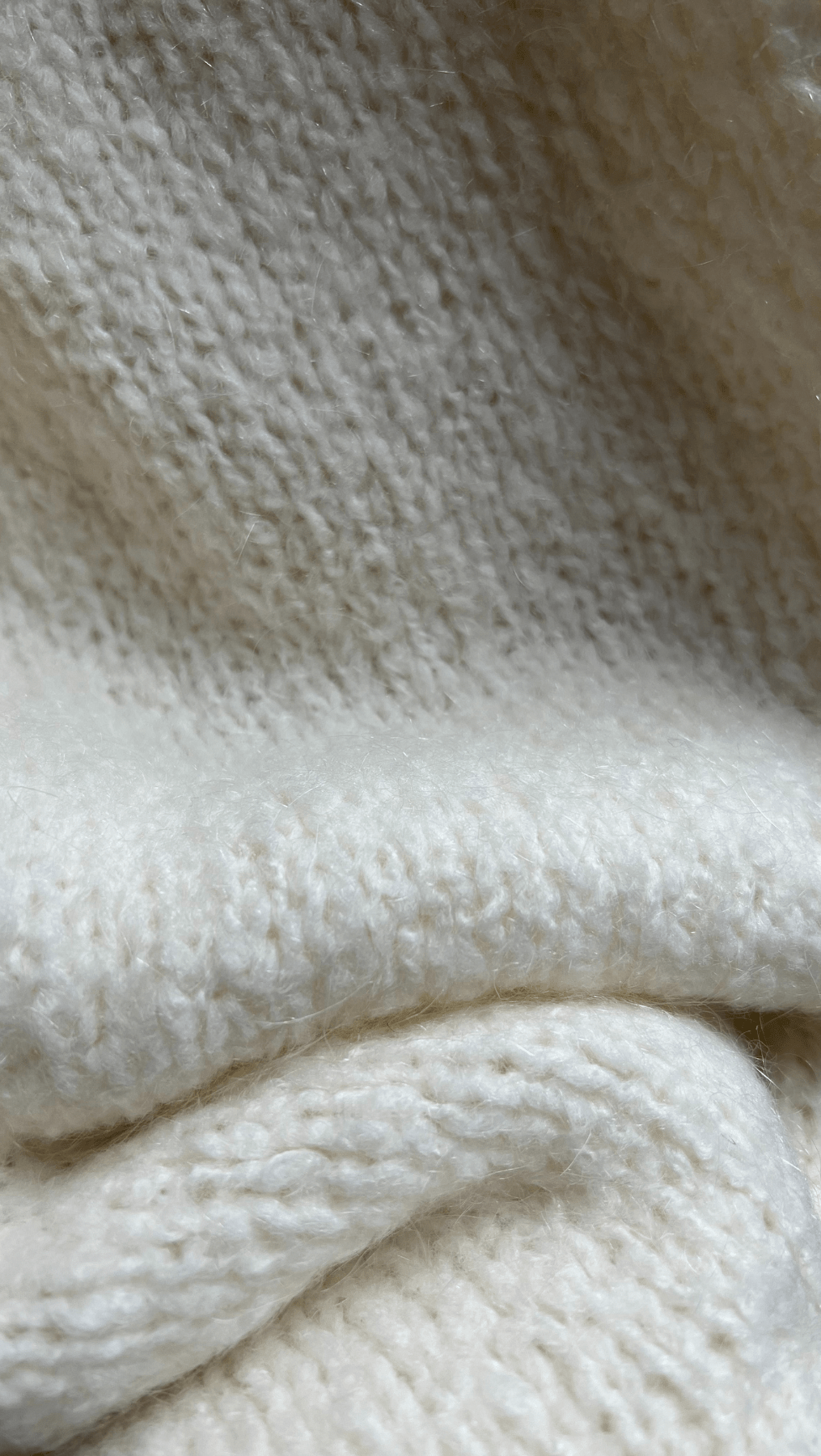Relaxed fit sweater BeaA - Be At Home with Yourself